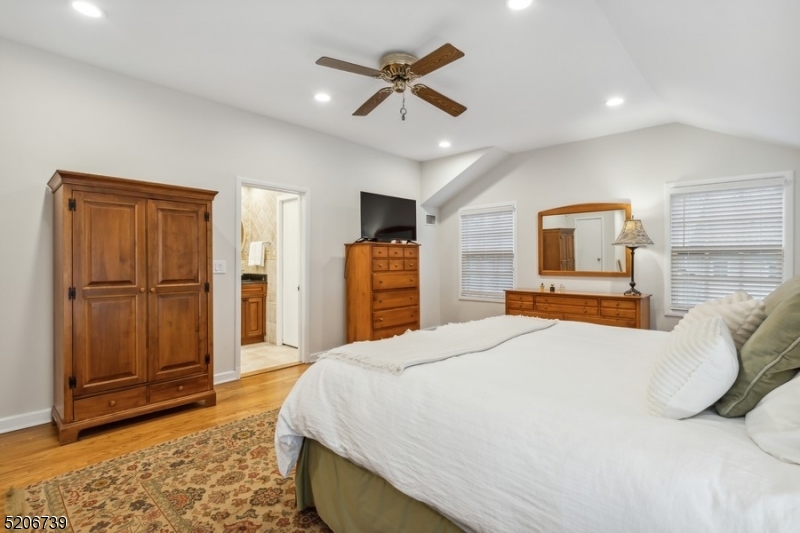 Poets Section - Country Clu - Residential