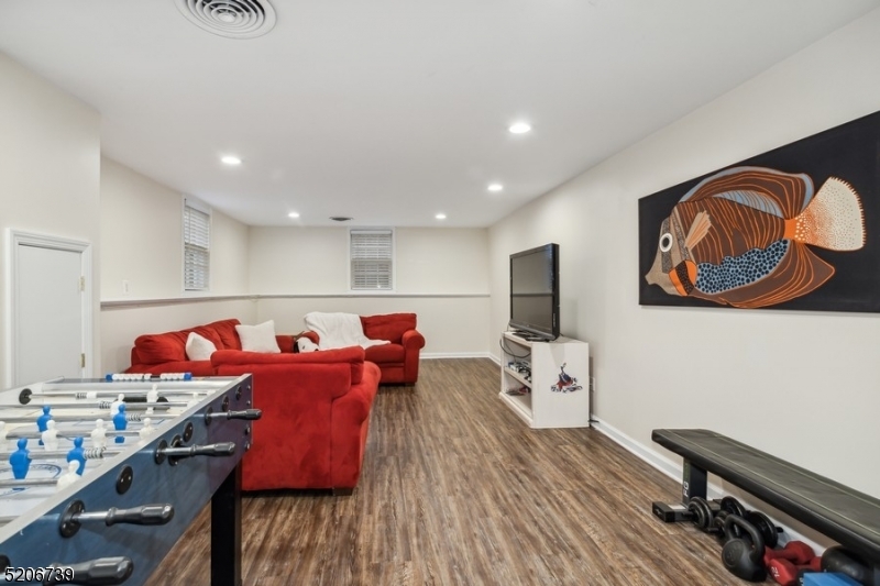 Poets Section - Country Clu - Residential