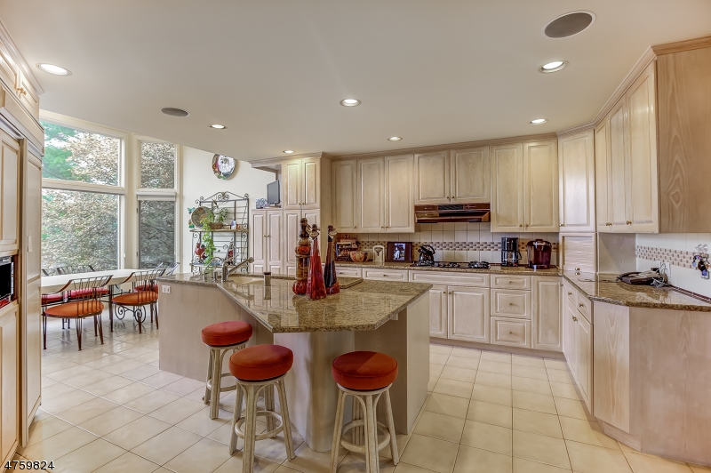 Riker Hill - Residential