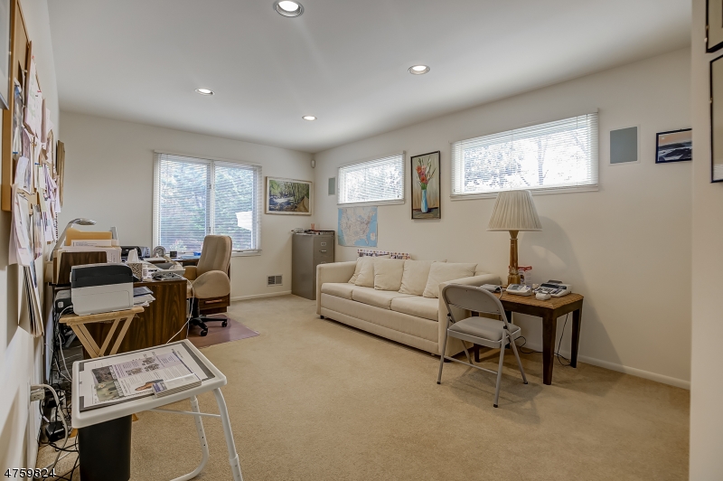 Riker Hill - Residential