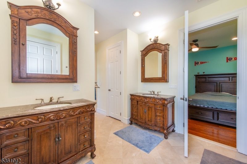 Montville - Changebridge - Residential