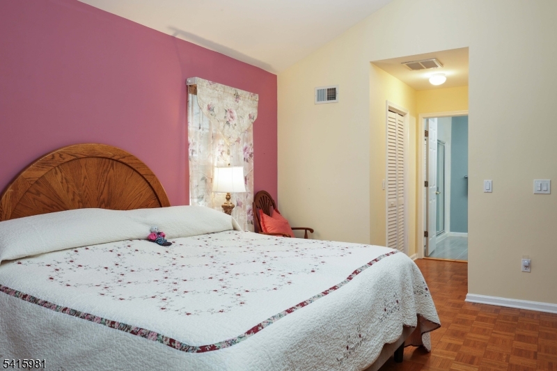 Lake Ridge Adult Community - Residential