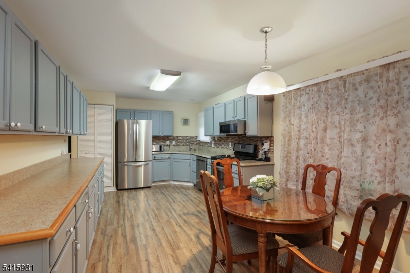 Lake Ridge Adult Community - Residential