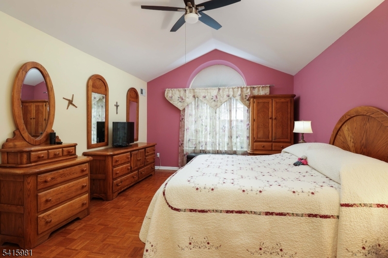 Lake Ridge Adult Community - Residential