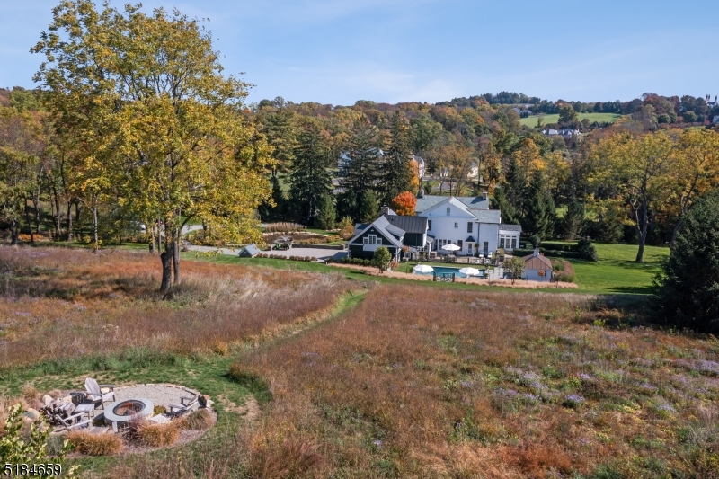 1/2 Mile to Town - Residential