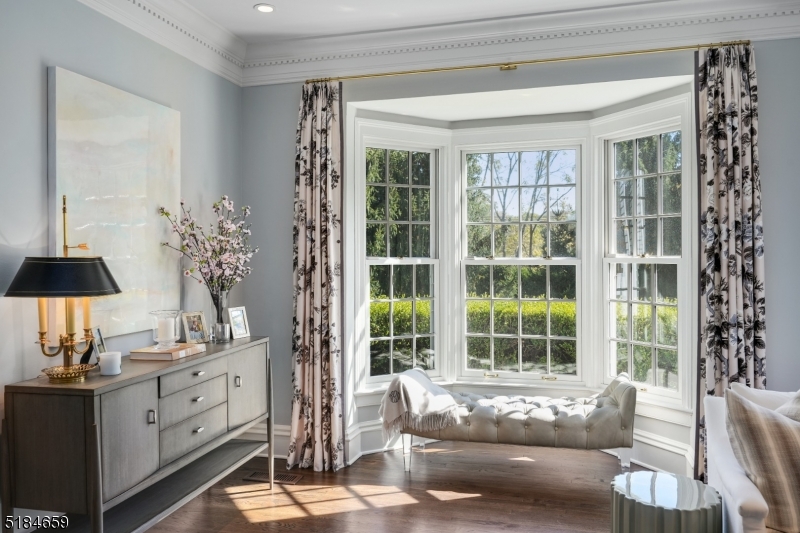 1/2 Mile to Town - Residential