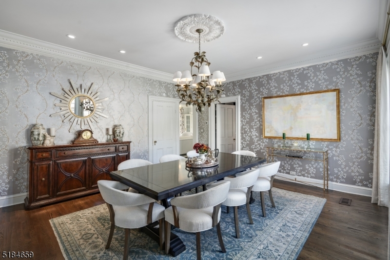 1/2 Mile to Town - Residential