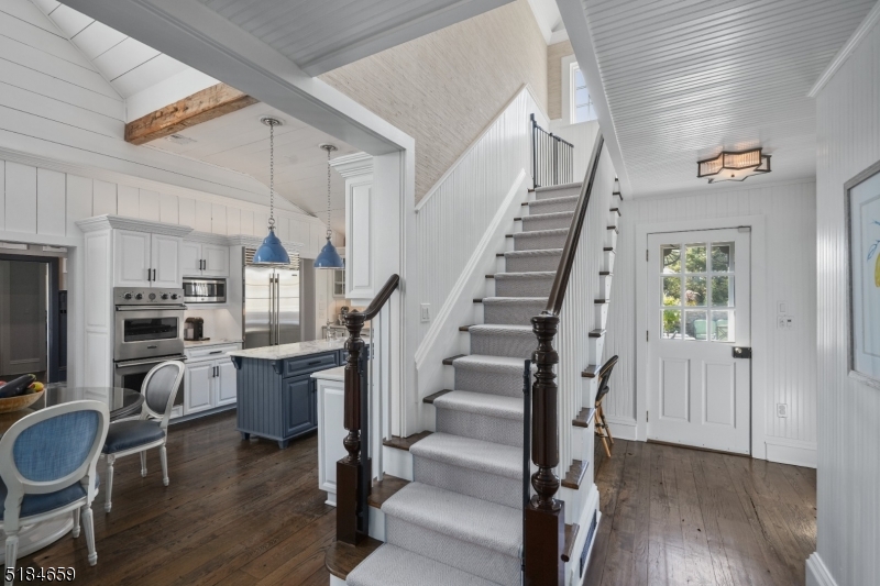 1/2 Mile to Town - Residential