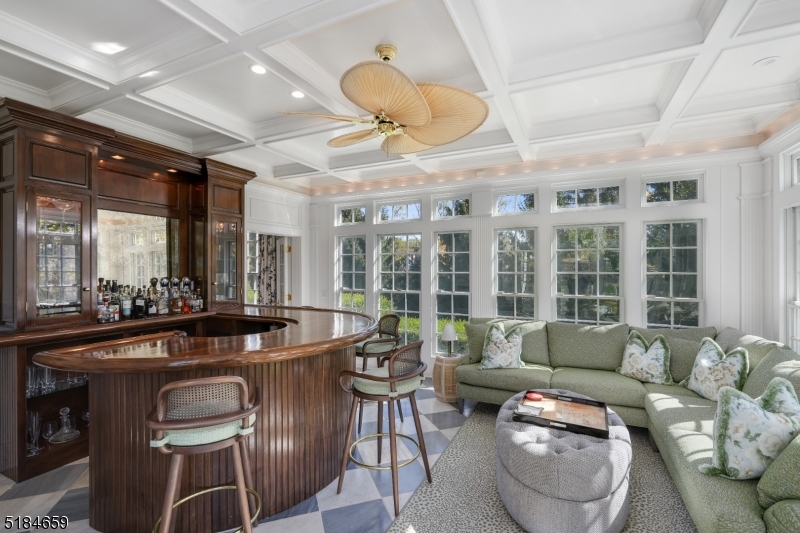 1/2 Mile to Town - Residential