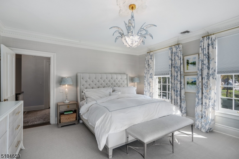 1/2 Mile to Town - Residential