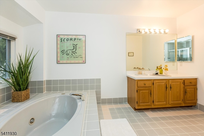 Glen Pond - Residential