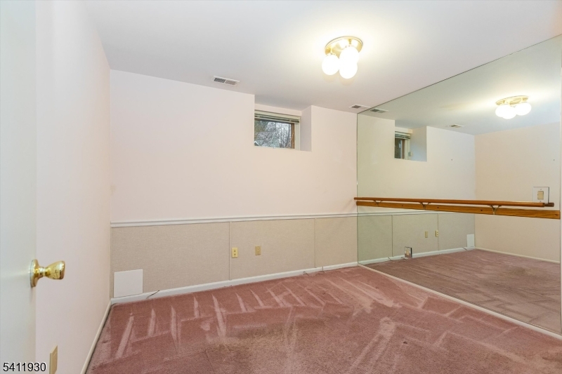 Glen Pond - Residential