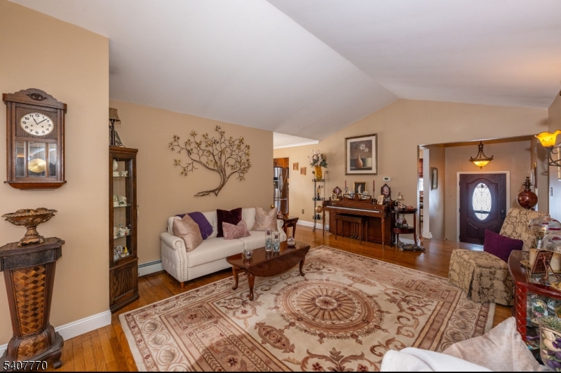 HIGH BREEZE - Residential