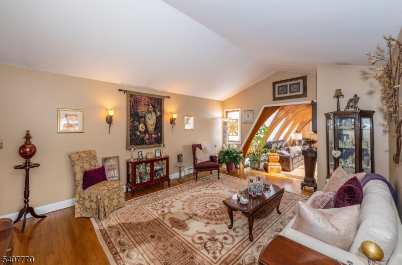 HIGH BREEZE - Residential