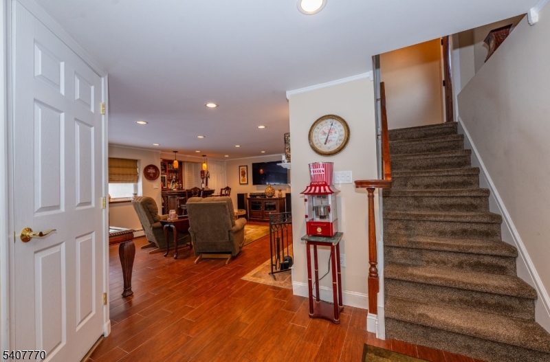 HIGH BREEZE - Residential