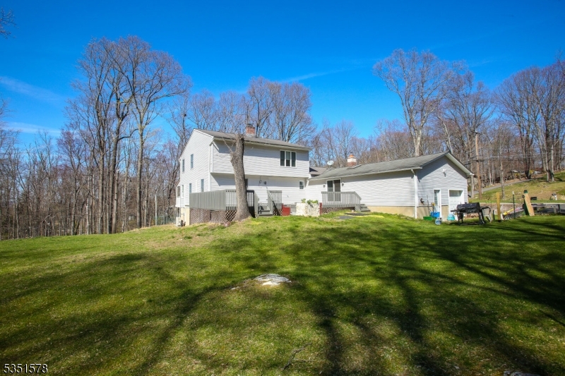 29 Windy Bush Ln