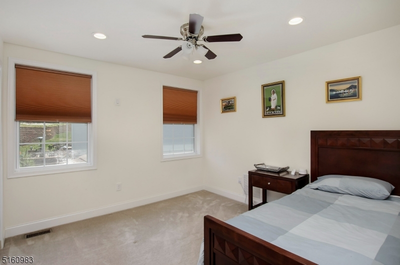 Morris Chase - Residential