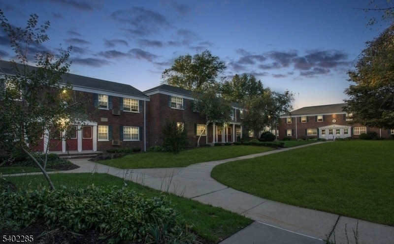 COLFAX MANOR - Residential Lease