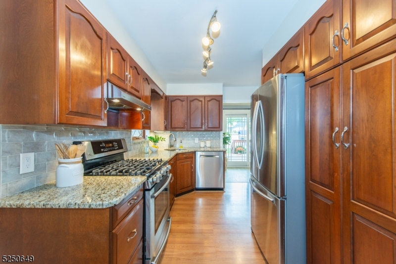 Demarest - Residential