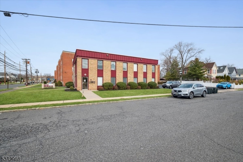 Somerville Boro, New Jersey 08876, United States, ,Residential,Active,90196