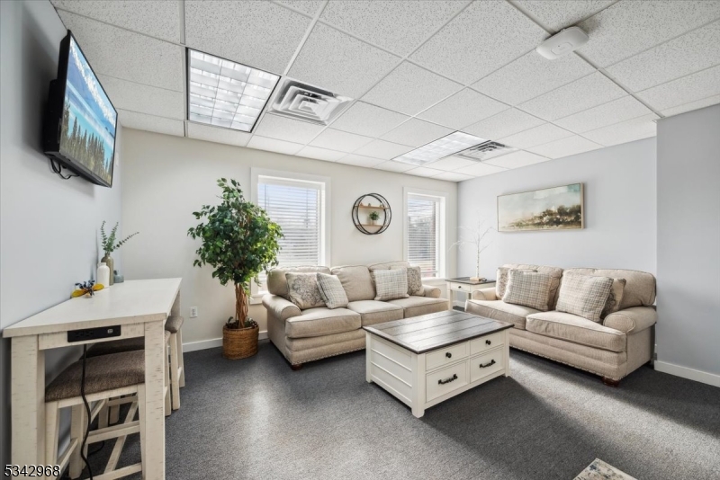 Somerville Boro, New Jersey 08876, United States, ,Residential,Active,90196