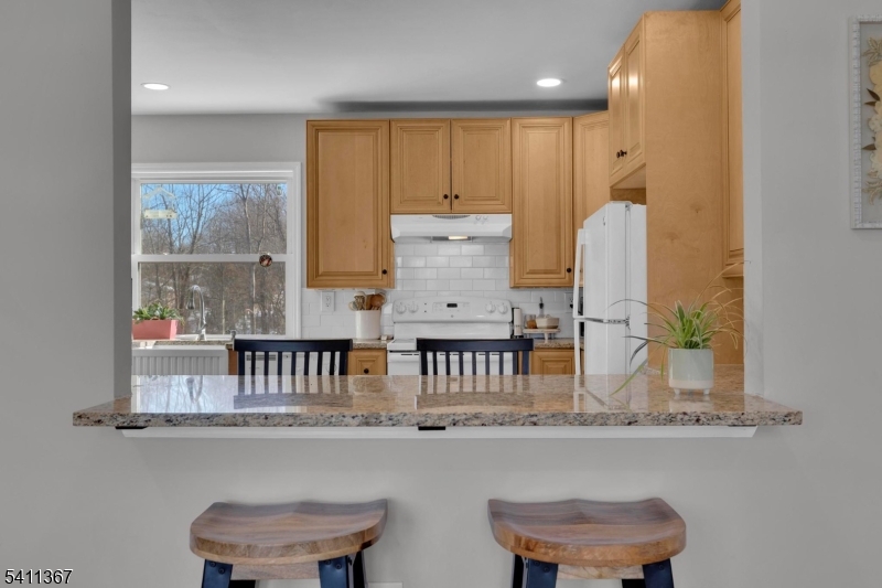 Barry Lakes - Residential