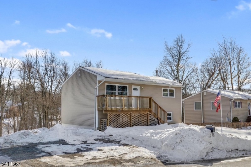 Barry Lakes - Residential