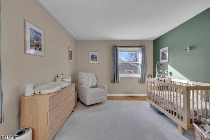 Barry Lakes - Residential