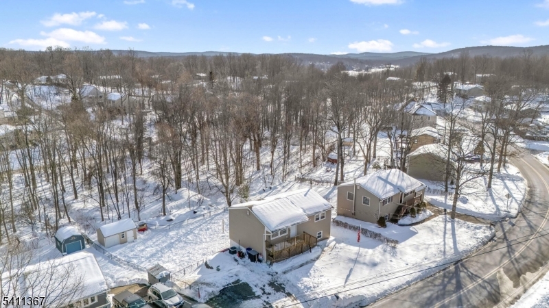 Barry Lakes - Residential