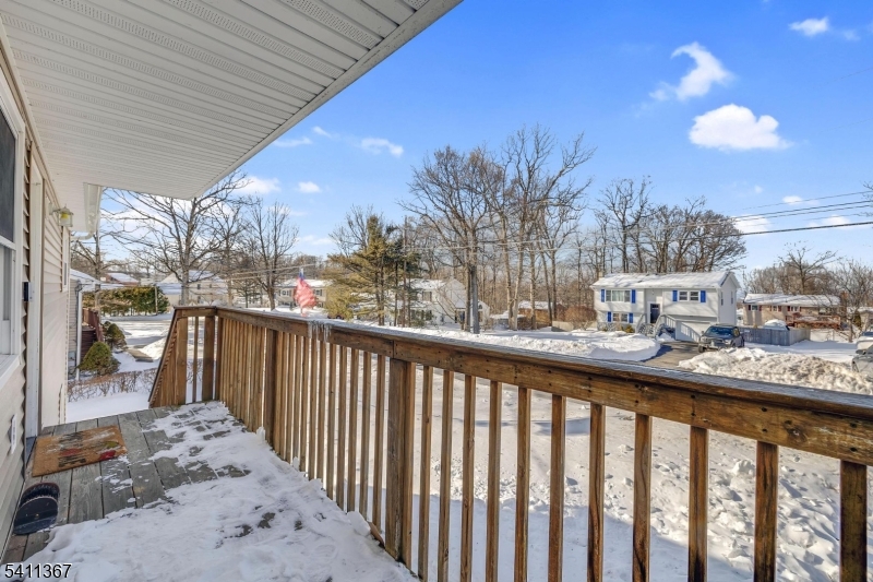 Barry Lakes - Residential