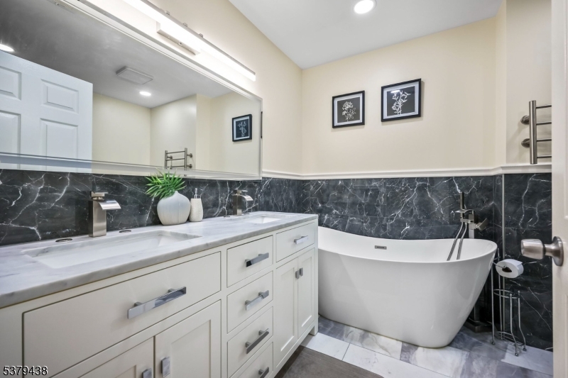 Montgomery Hills - Residential