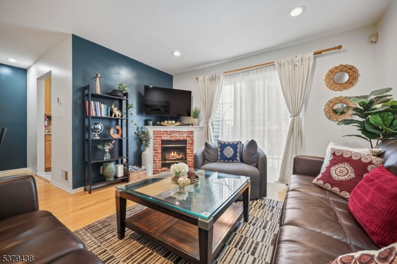 Montgomery Hills - Residential