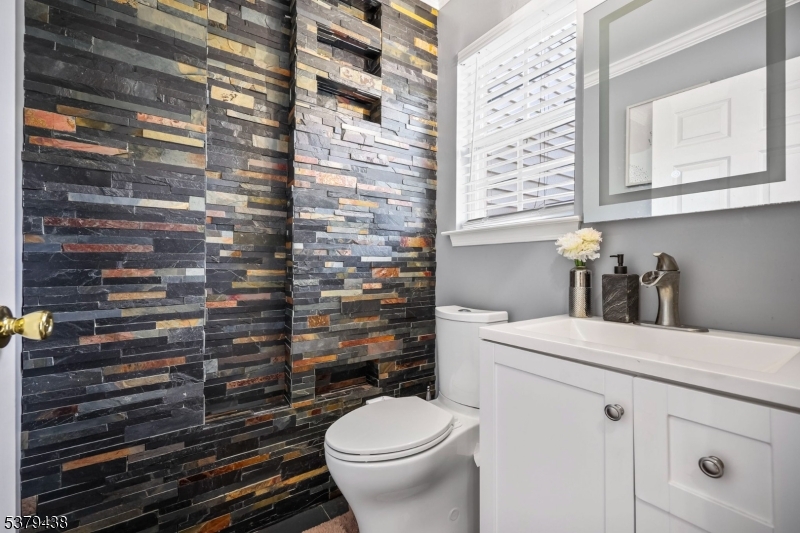 Montgomery Hills - Residential