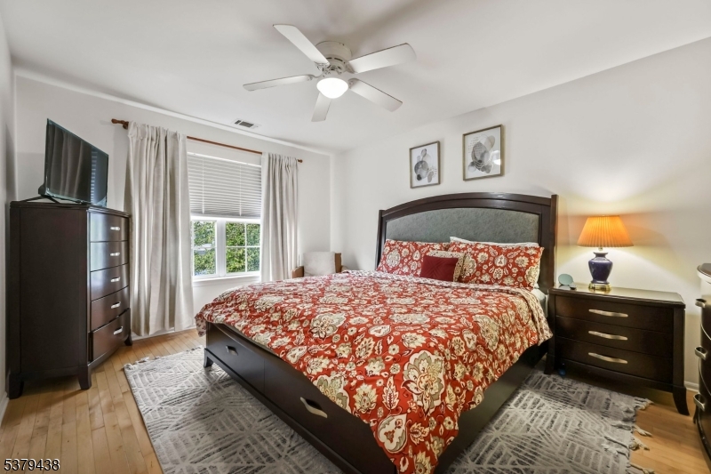 Montgomery Hills - Residential