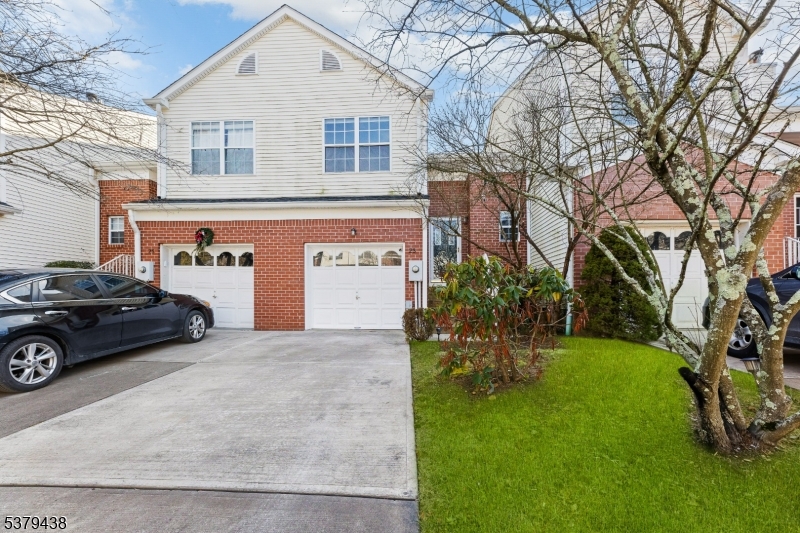 Montgomery Hills - Residential