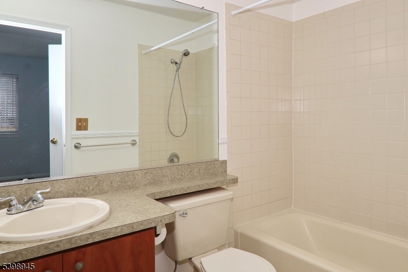 The Hills - Parkside - Residential Lease