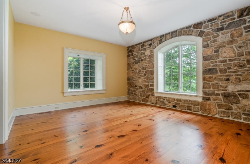 CUSHETUNK MOUNTAIN - Residential