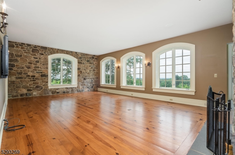 CUSHETUNK MOUNTAIN - Residential