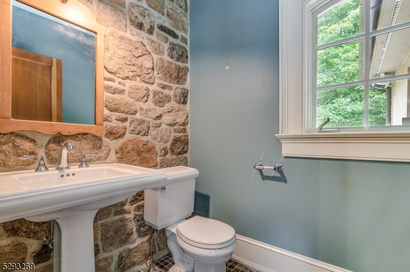 CUSHETUNK MOUNTAIN - Residential