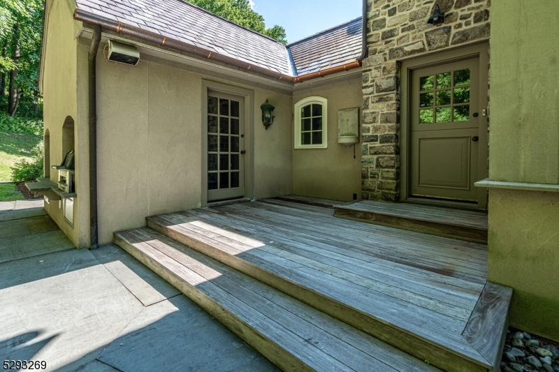 CUSHETUNK MOUNTAIN - Residential