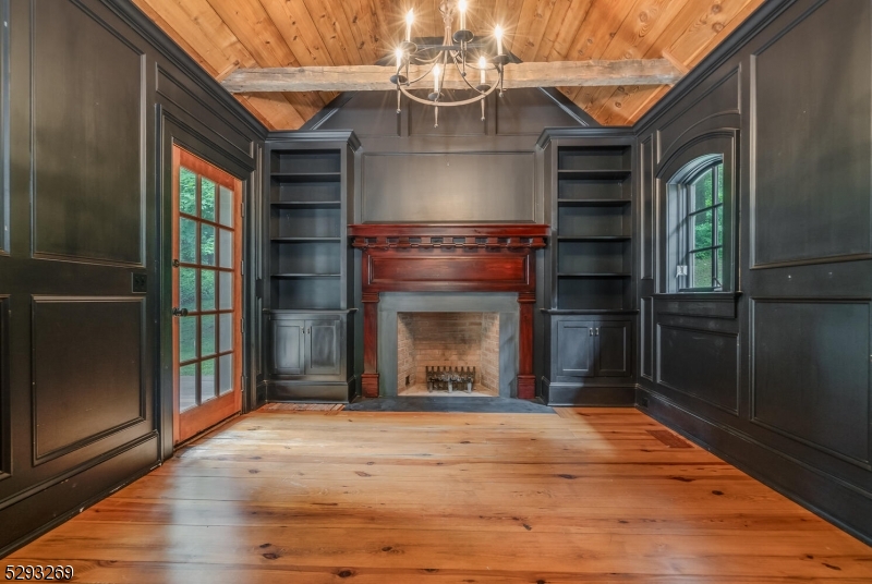 CUSHETUNK MOUNTAIN - Residential