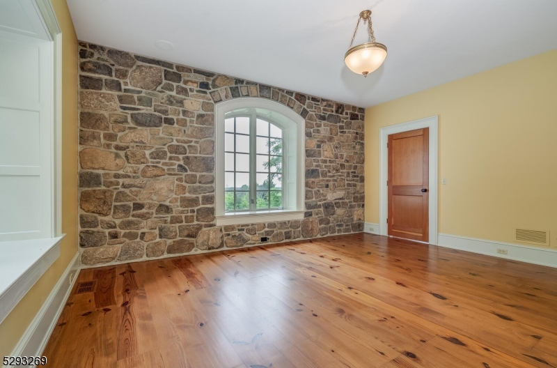 CUSHETUNK MOUNTAIN - Residential