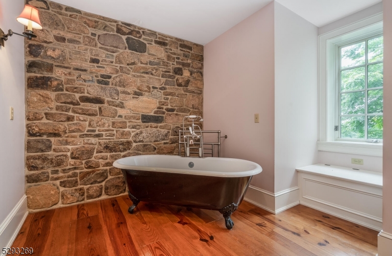 CUSHETUNK MOUNTAIN - Residential