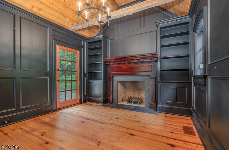 CUSHETUNK MOUNTAIN - Residential