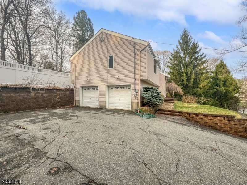 CEDAR RDG HOMES - Residential