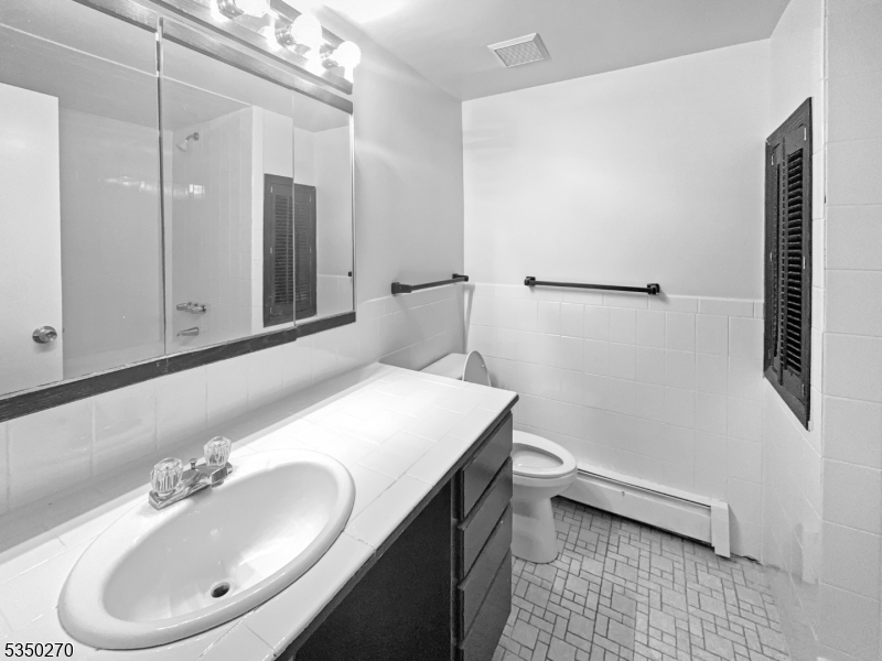 CEDAR RDG HOMES - Residential