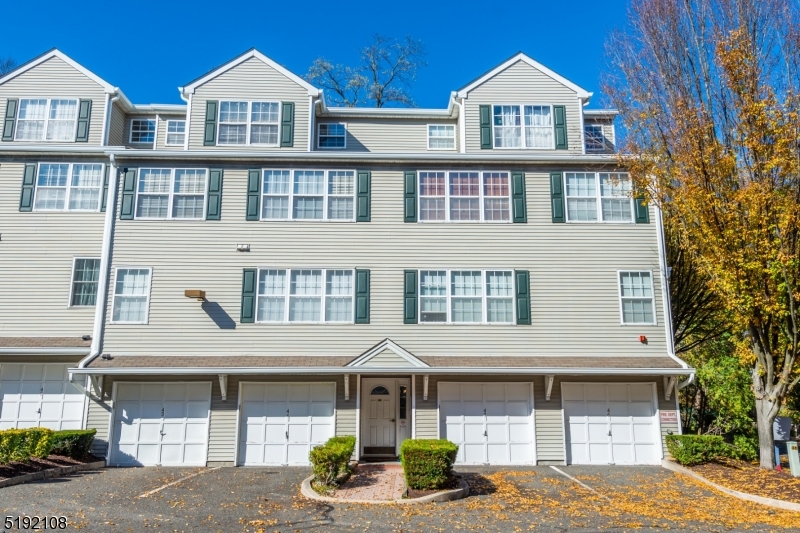 Morristown Court - Residential