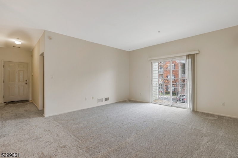 TRADITIONS - Residential