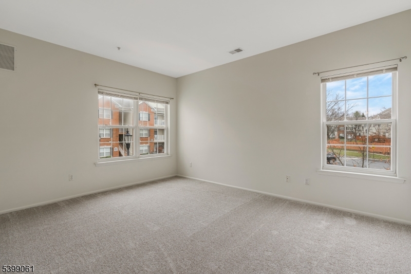 TRADITIONS - Residential