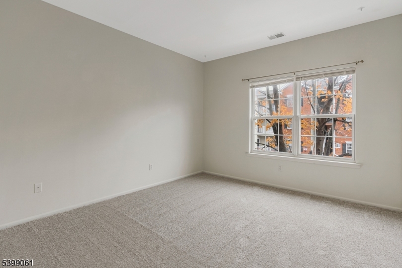 TRADITIONS - Residential